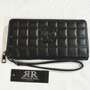 Rebecca & Rifka Black Wallet  Wristlet 8 in Geometric Black